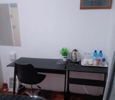 Emfuleni House | MaThwala guesthouse