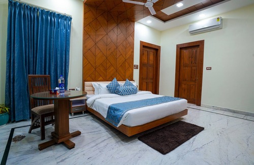 Palampur Hotel | Matoshree Club and Resort