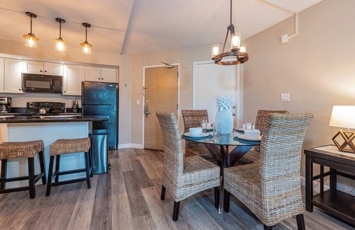 Kihei Condo | Maui Banyan T308 | Spacious 2BR w/Garden & Mountain Views by Kamaole II