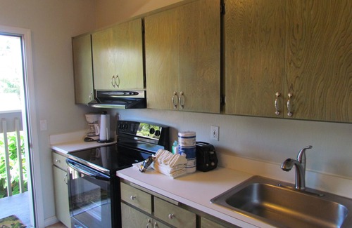 Kahana Condo | Maui is calling.it's a great time to take a trip!