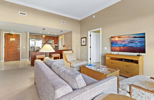 Kaanapali Condo | Maui Resort Rentals: Honua Kai – 8 Total Bedrooms, Groundfloor Residences, Over 4600 Combined Sq. Ft., Large Lawn Areas, Steps to Pools/Beach/B.B.Q.s!