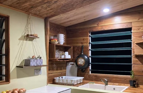 Maupiti Ski Chalet | MAUPITI- FARE MOTU MAUPITI