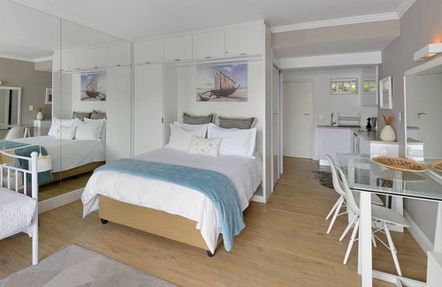 Clifton Apartment | Mawethu | Lush Studio Apartment | Clifton Beach