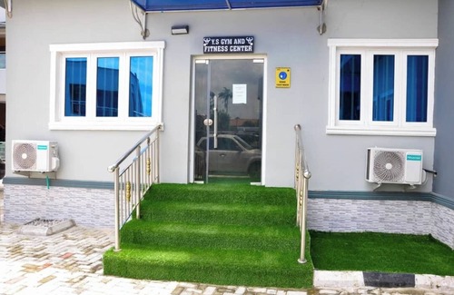 Wuse 2 Apartment | May Shorlet Suites
