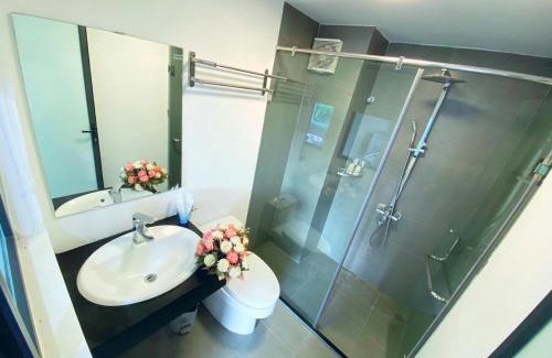Hai Ba Trung Apartment | May - Street view 03 -2 sđt 09756-59323