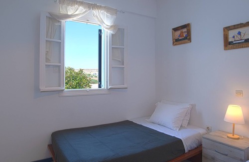Ampelas Condo | maya apartment sea front aparent in the center of ampelas paros