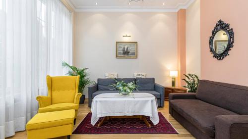 Old Town Apartment | Maya's Flats & Resorts - Old Town Długa 72 One Storey