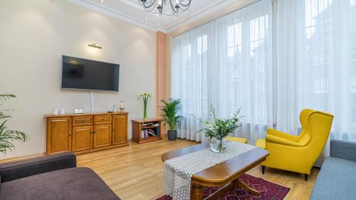 Old Town Apartment | Maya's Flats & Resorts - Old Town Długa 72 One Storey