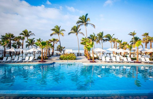 Playa Diamante House | MAYAN PALACE ONE BEDROOM SUITE ACAPULCO