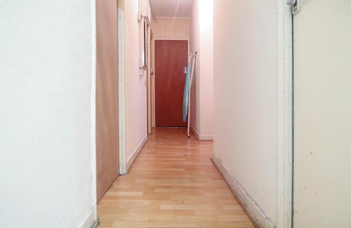 Tower Hamlets Apartment | MAYDWELL HOUSE 45MA - DELUXE GUEST ROOM 2