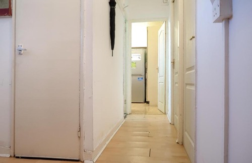 Tower Hamlets Apartment | MAYDWELL HOUSE - DELUXE GUEST ROOM 2