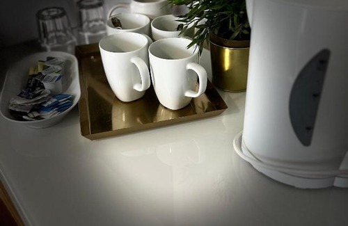 Penylan House | Mayfair Guest House