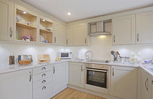 Aldeburgh House | Mayflower Cottage - Three Bedroom House, Sleeps 5