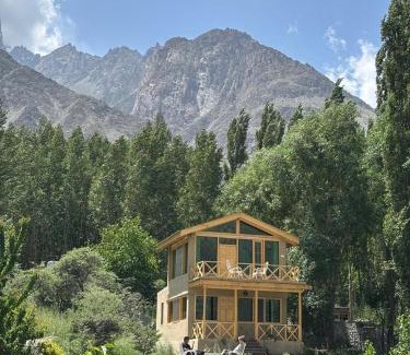 Gulmit House | Mayon Resort Gulmit