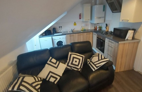 Ayr Apartment | Maze Rented Accommodation
