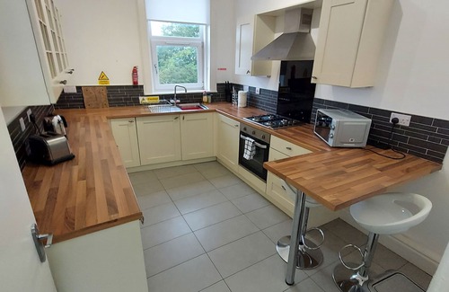 Ayr Apartment | Maze Rented Accommodation