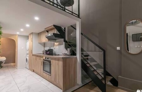 9th Arrondissement Apartment | MBA Splendid Apartment - Close to the Moulin Rouge