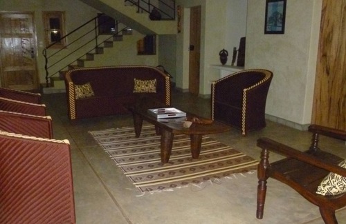 Mbour House | Mbaling Warang: CHARACTER HOUSE NEAR OCEAN IN VILLAGE AUTHENTIC