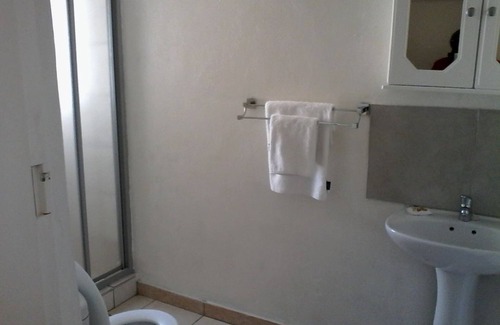 Ermelo House | McBest Guest House