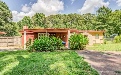 Whitehaven House | McCorkle Retreat