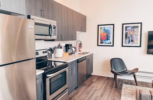 Near South Side Apartment | McCormick Place Designer Studio with optional parking for up to 4 guests