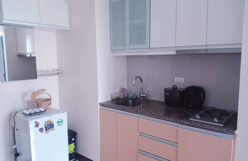 Pinagsama Apartment | McKinley Hills, BGC, Venice Mall 30mbps wifi