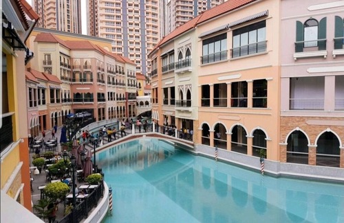 Pinagsama Apartment | McKinley Hills, BGC, Venice Mall 30mbps wifi