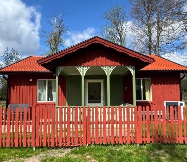 Stavsjo House | Meadow house, a comfortable and modern home near a lake