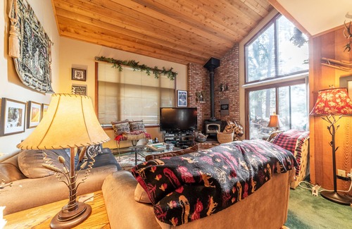 Mammoth Lakes House | Meadowridge 2+Loft Family Townhome