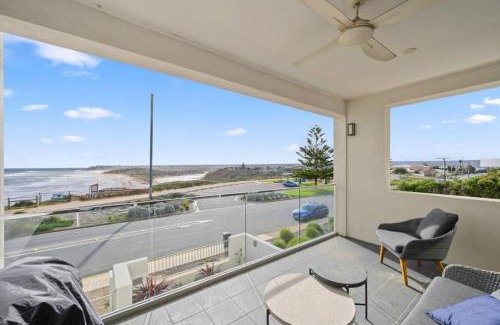 Port Noarlunga South House | Meander - Port Noarlunga South - C21 SouthCoast Holidays