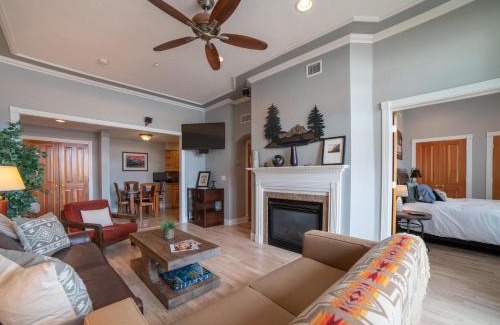 Historic Downtown Durango House | Mears House Unit 2D