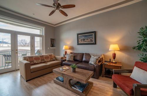 Historic Downtown Durango House | Mears House Unit 2D