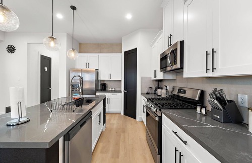 OST - South Union House | Med Center Getaway Nr Downtown | WiFi Games Desk