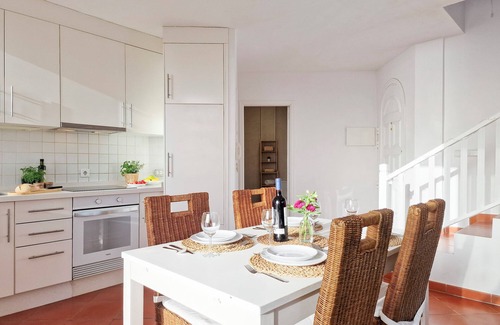Granadilla de Abona Villa | Medano Seaside Villa, Jacuzzi & Pool