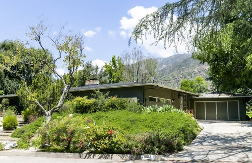 Altadena House | Medieval modern admiration