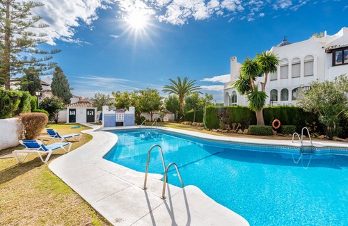 Sitio de Calahonda Apartment | Medina Penthouse | Pool, Terrace & Sea Glimpse in Calahonda