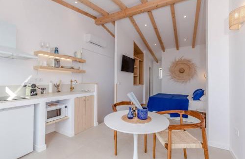 Alicante City Centre Apartment | Mediterranean Loft