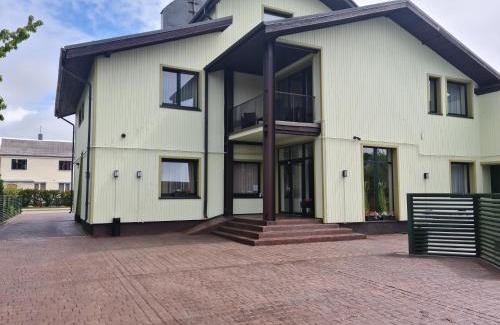 Palanga House | Medziotoju kiemelis