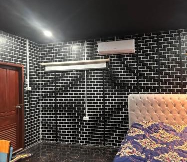 Vientiane Prefecture House | Meenoy hotel vientiane laos 旅館