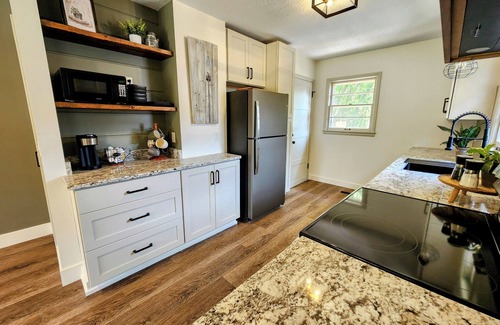 Rochester House | Meet Bev, a charming 2-bedroom, pet-friendly home in Rochester