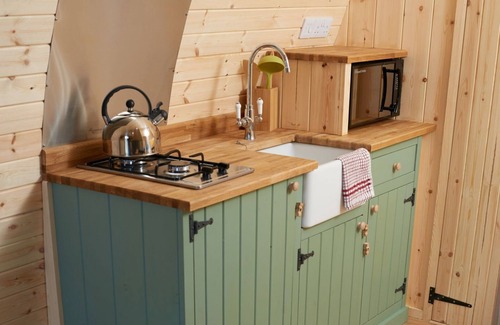 Marshbrook Cabin | mega pod 1 - a mega pod that sleeps 4 guests in 1 bedroom