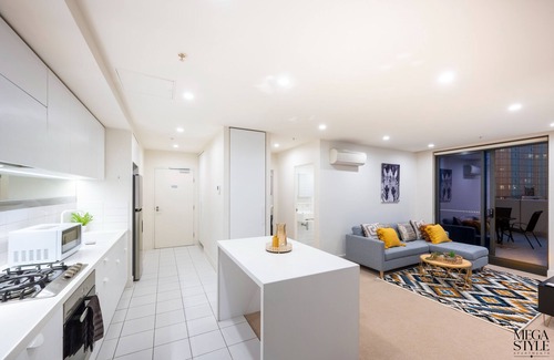 Melbourne Central Business District Apartment | Mega Style Apartments Vision