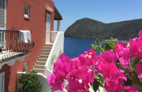 Canneto Apartment | Mela House in Canneto - Sea and Aeolian Islands View from Lipari