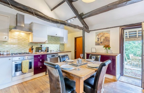 Cockermouth House | Melbreak Cottage - Two Bedroom House, Sleeps 5