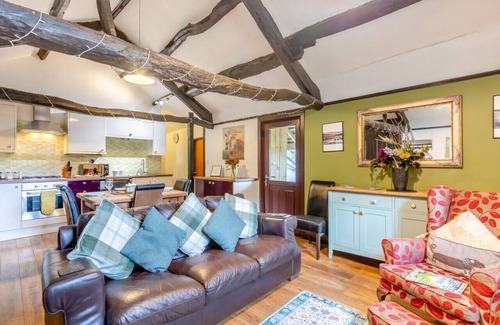 Cockermouth House | Melbreak Cottage - Two Bedroom House, Sleeps 5