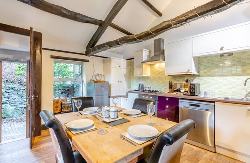 Cockermouth House | Melbreak Cottage - Two Bedroom House, Sleeps 5