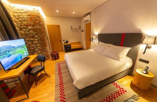 Leskovik Hotel | Melesin Distillery