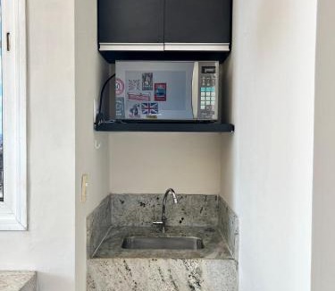 Estoril Apartment | Melhor de BH - Av Barão Homem de Melo 4520 - Apê no Segundo Andar com Vista Linda