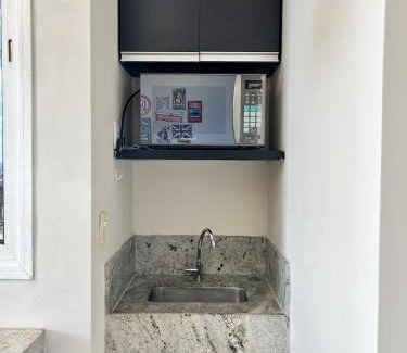 Estoril Apartment | Melhor de BH - Av Barão Homem de Melo 4520 - Apê no Segundo Andar com Vista Linda