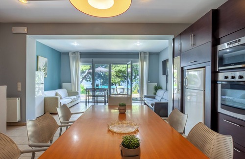 Kassandra Villa | Melita's Sea View Villa 70 meters from the beach